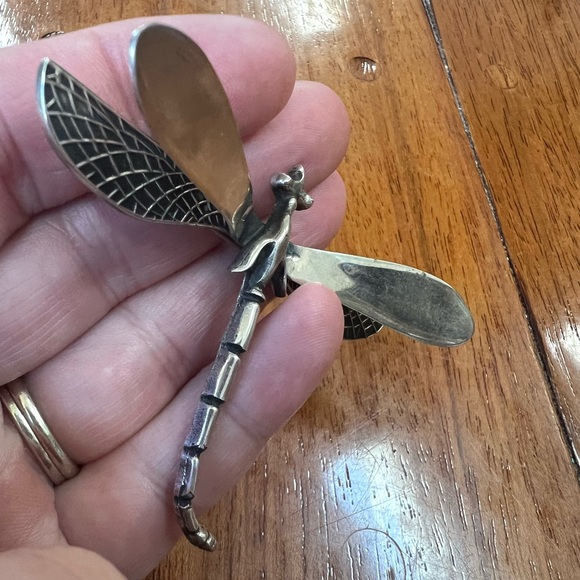 Vintage Sterling Silver Large 3D Dragon Fly Brooch - Picture 4 of 14